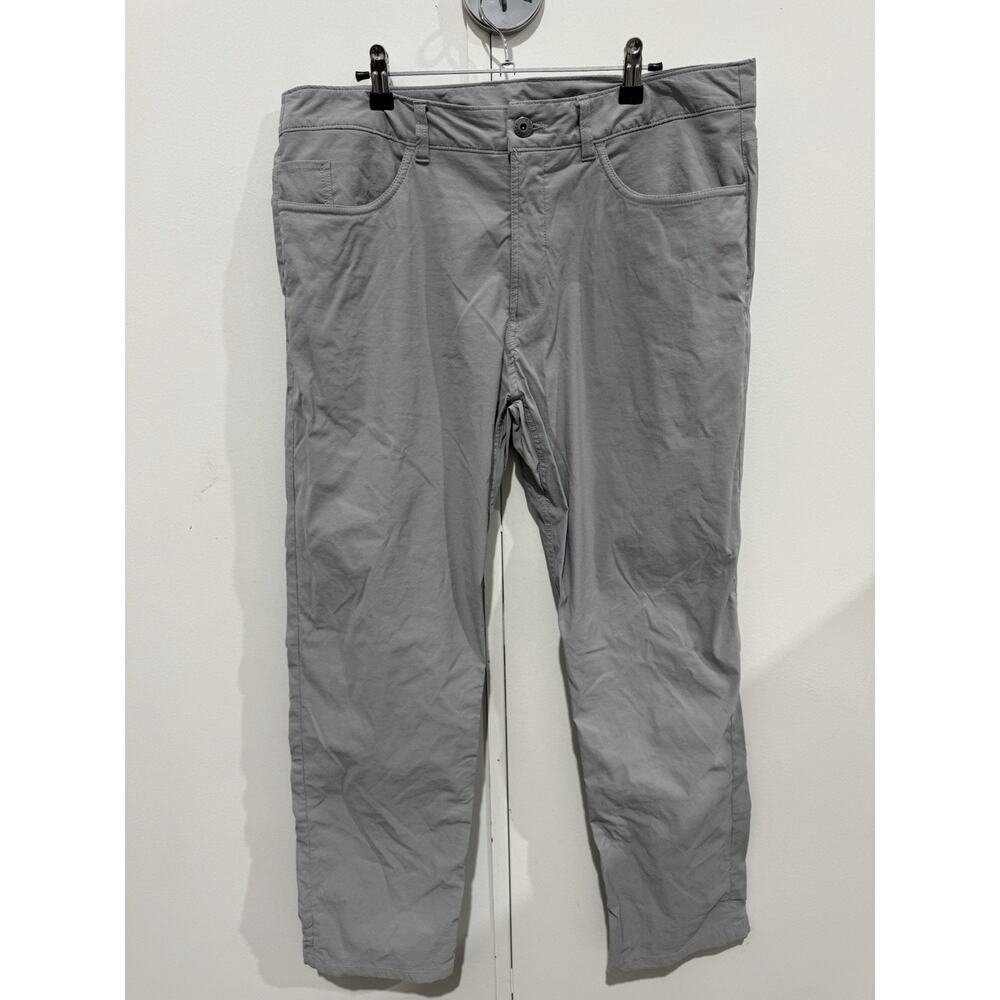 The North Face Men’s Gray Pants Size 36
